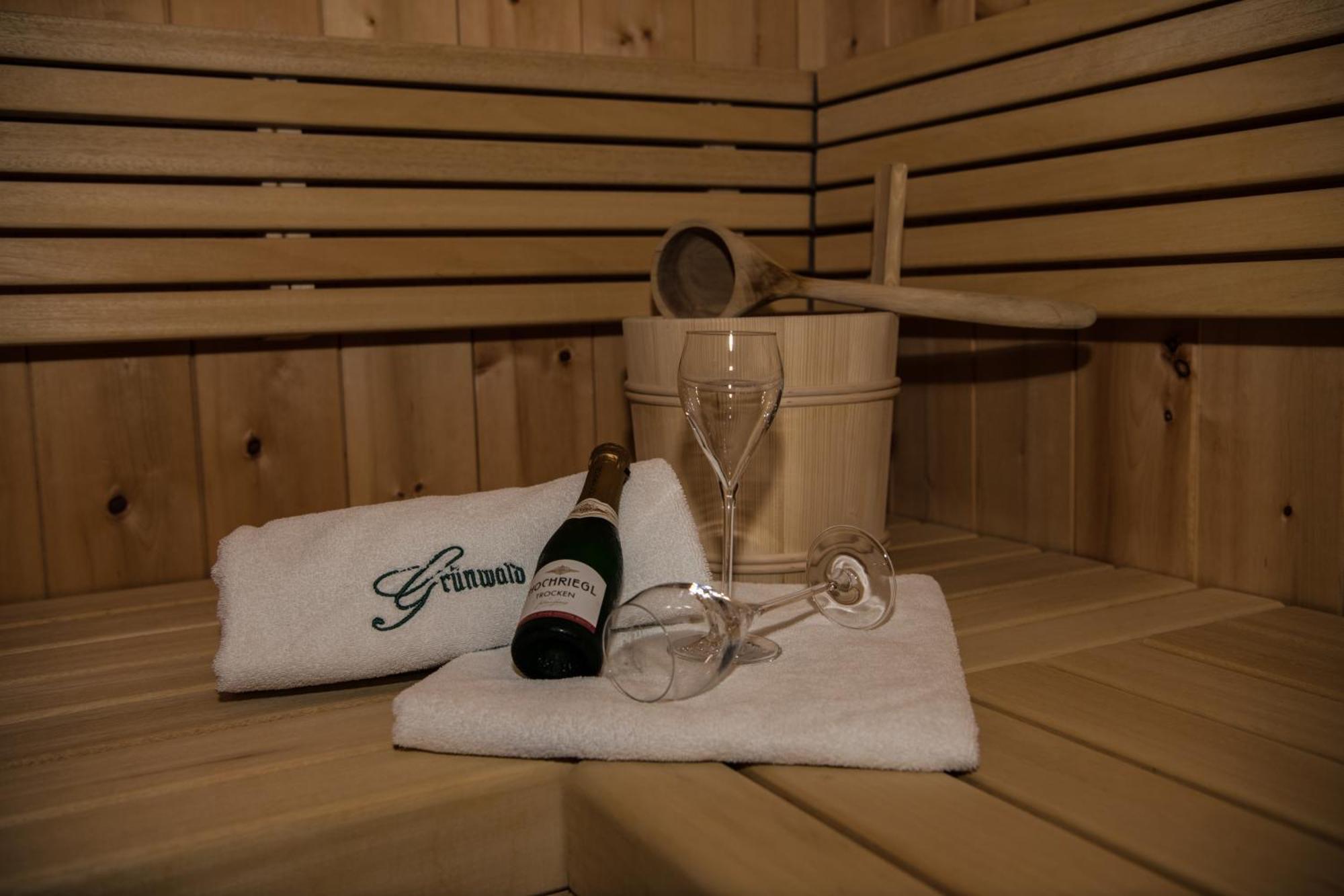 Gourmet-Hotel Gruenwald Leogang Esterno foto