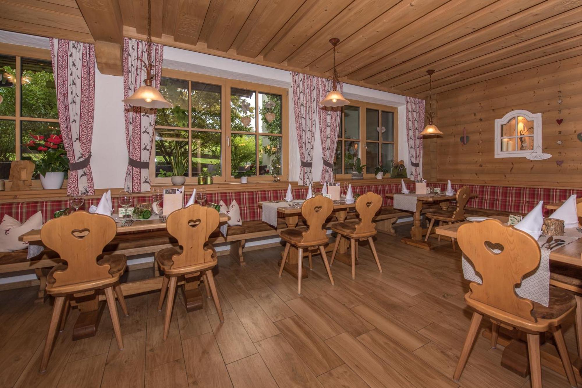 Gourmet-Hotel Gruenwald Leogang Esterno foto